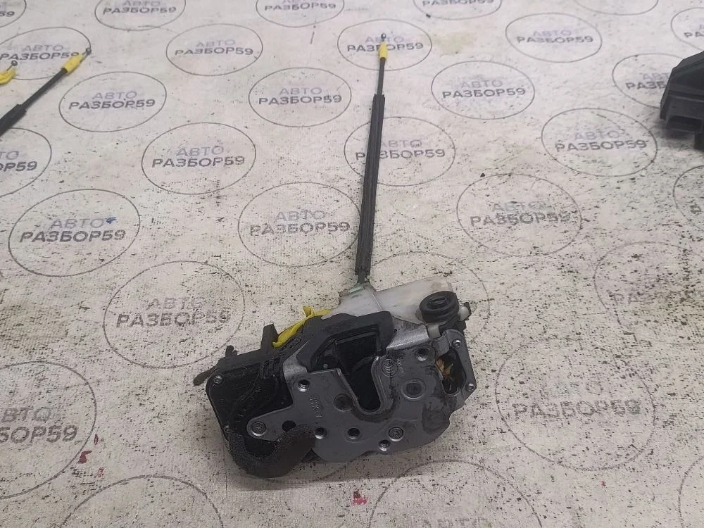 Замок двери задней Chevrolet Cruze I (2009—2012)