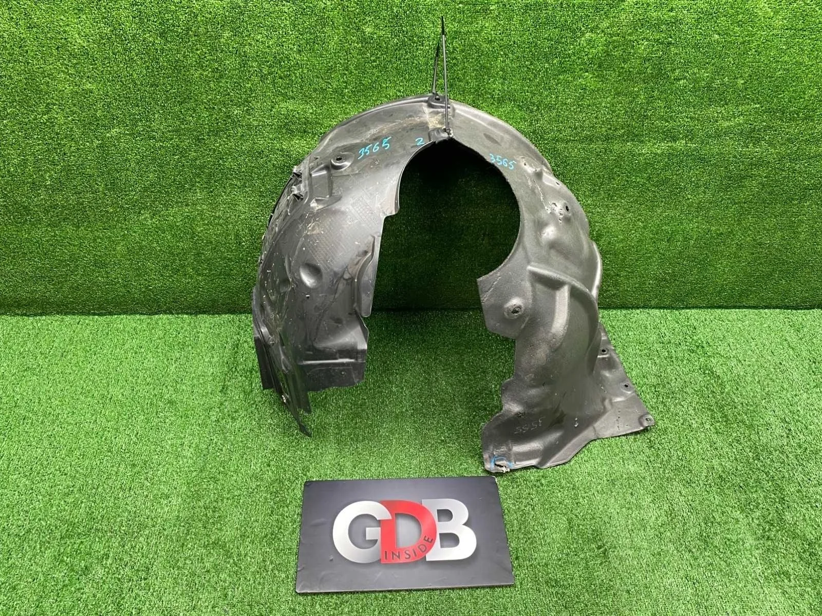 Подкрылок BMW 3 series 27.08.2012 51717260700 F30 N55B30A, передний правый