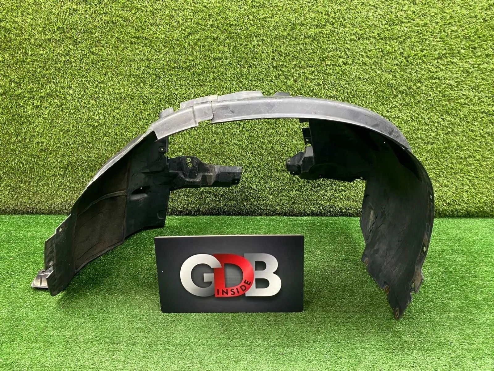 Подкрылок BMW X5 22.10.2013 51717325616 F15 N57D30A, передний правый