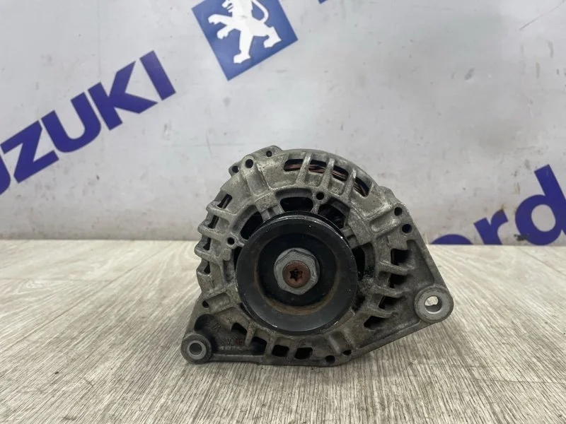 Генератор AUDI A6 2002 C5