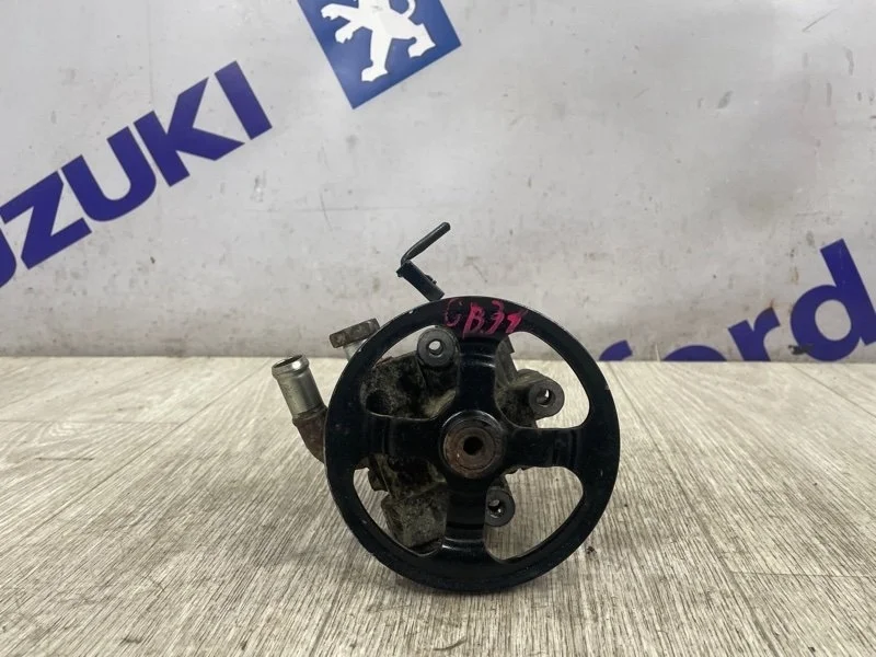 Насос гидроусилителя руля Mitsubishi Outlander 2009