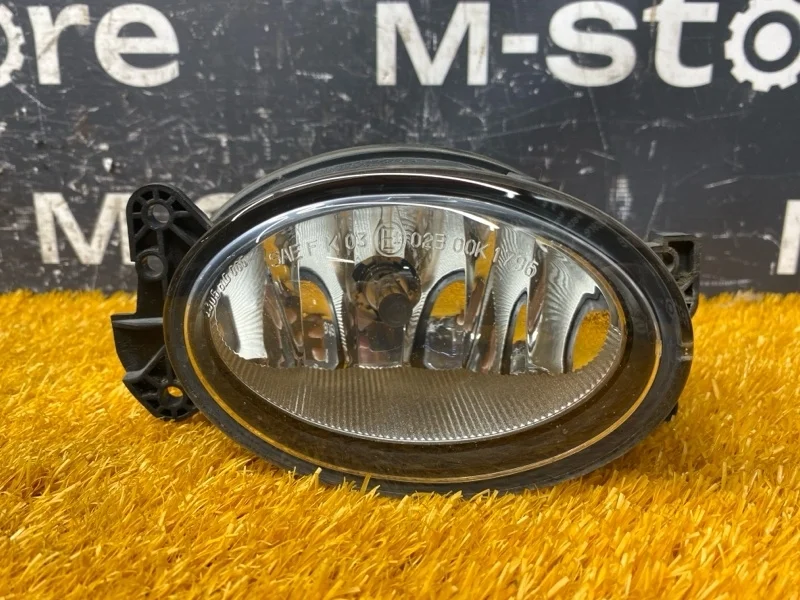 Фара противотуманная Mercedes-Benz Clk-Class 2005 A1698201656 C209 272.960, правая