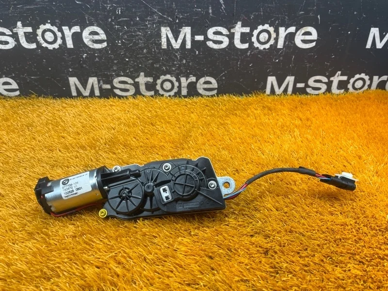 Доводчик крышки багажника Bmw X5 2010 51247233909 E70 N55B30A