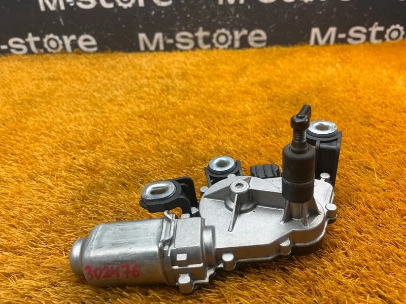 Мотор стеклоочистителя Audi Q3 2013 8U0955711A 8U CCZC, задний