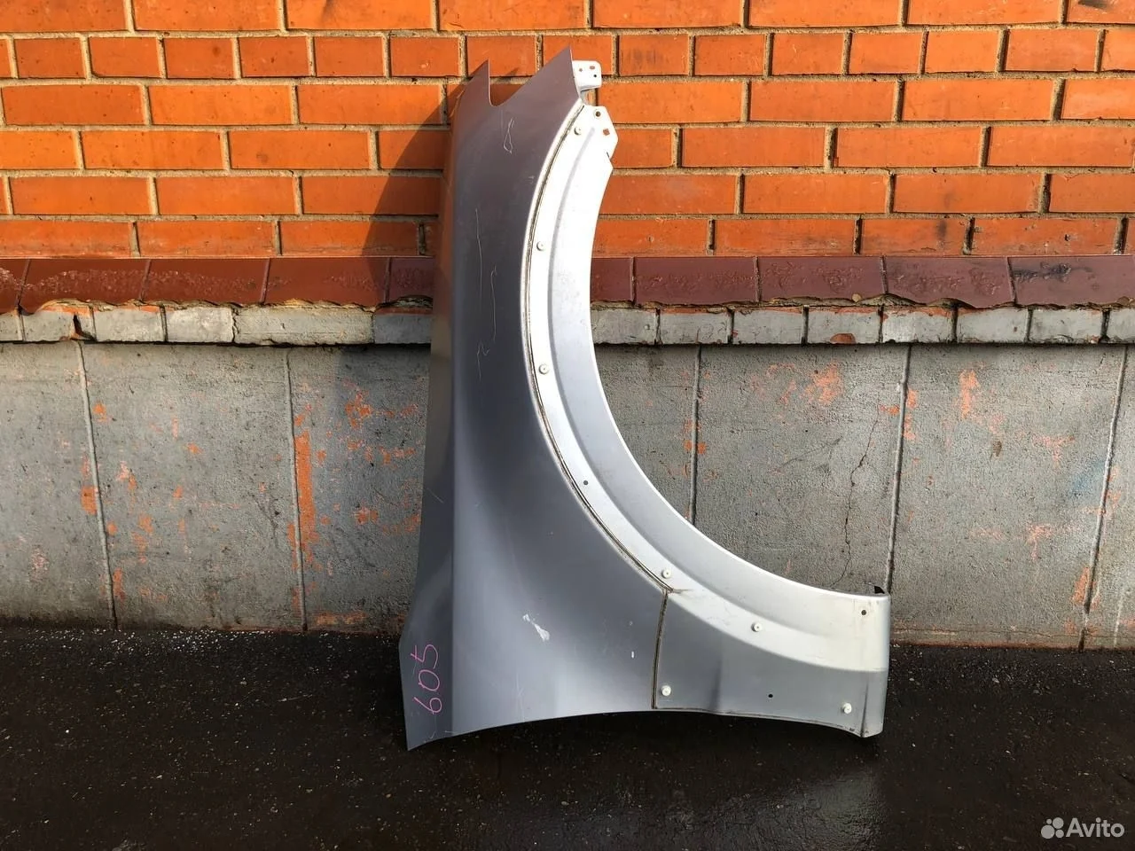 Крыло переднее правое mitsubishi pajero 4 v97w