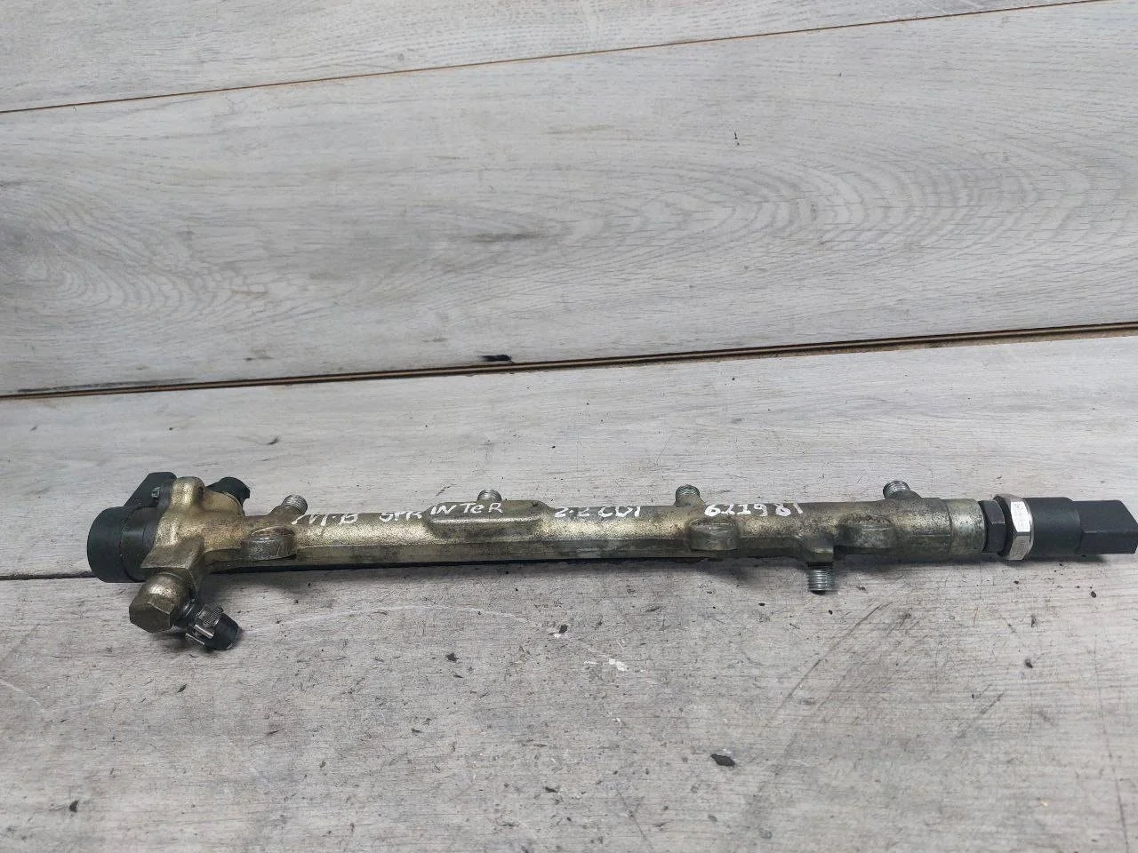 топливная рампа Mercedes-Benz Sprinter (W901-905)