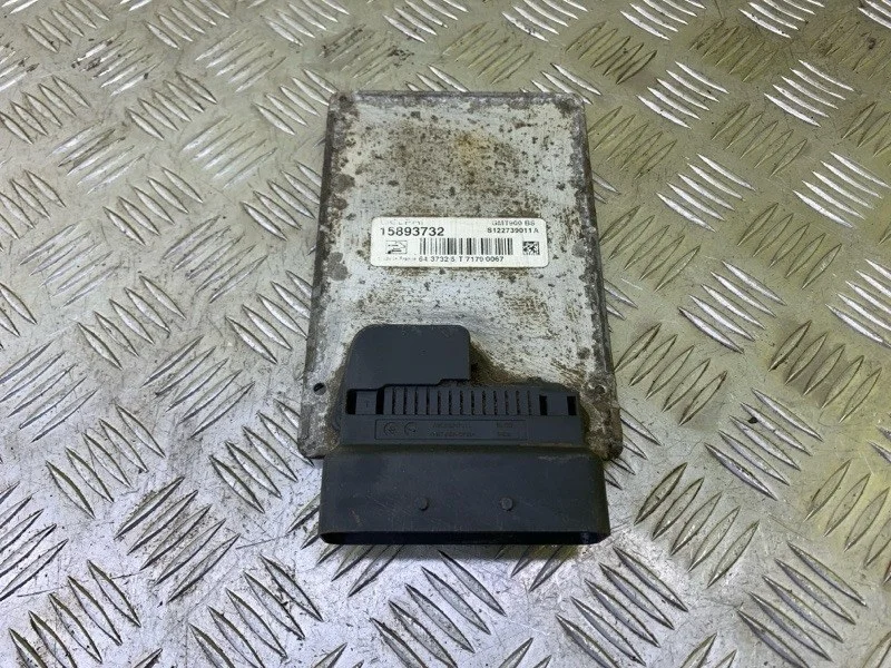 Блок управления (другие) Cadillac Escalade (2006-2014) 2008 15893732 ВНЕДОРОЖНИК 6.2 I L92