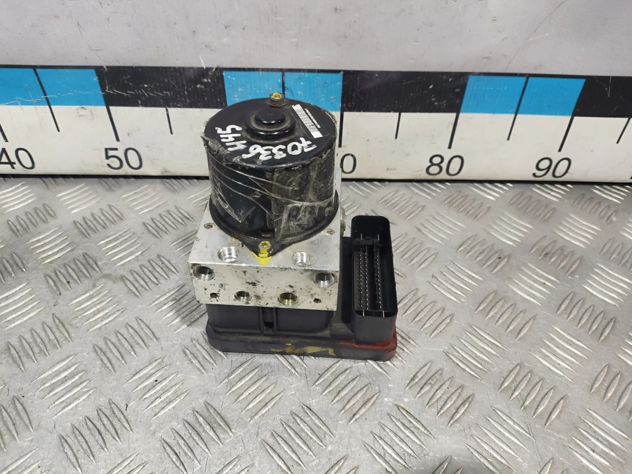 [Б/У] Блок ABS (насос) [Код: 00588120 ]