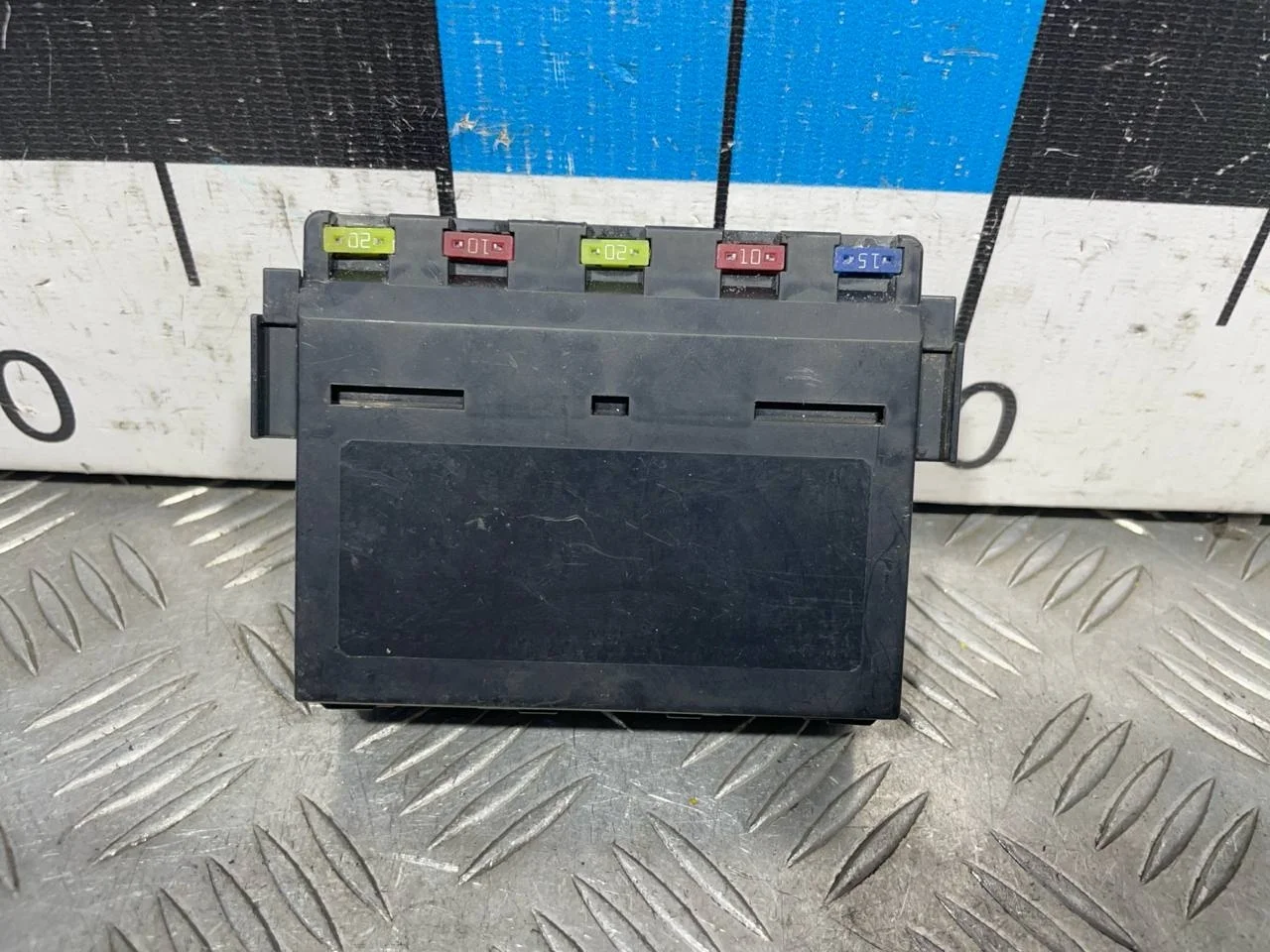 [Б/У] Блок электронный Lexus [Код: 00325313 ]