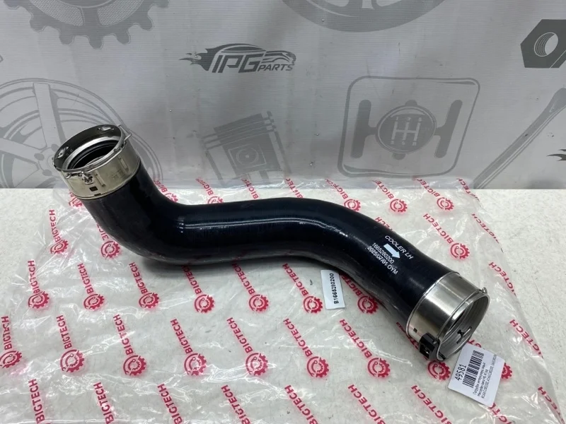 Патрубок интеркулера левый Mercedes-benz W166