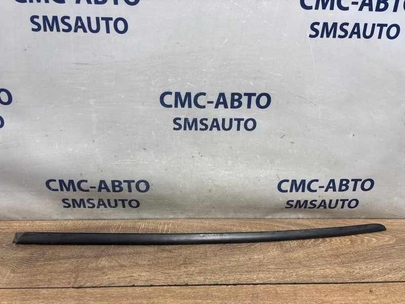 Молдинг лобового стекла Audi A8 2005 4E0854328D D3 BPK, правый