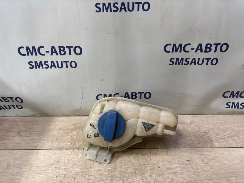 Бачок расширительный Audi A8 2005 4E0121403G D3 BPK