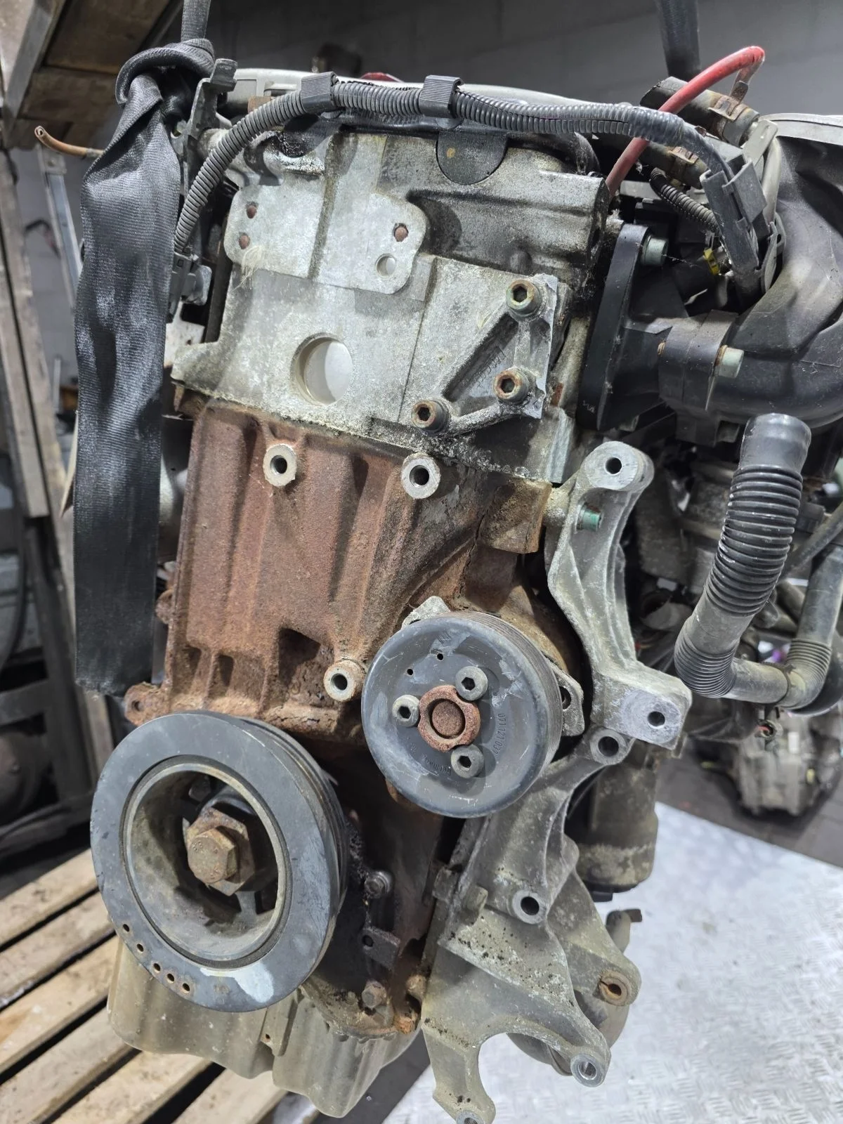 Двигатель AGZ Volkswagen Golf 4 2.3 Бензин