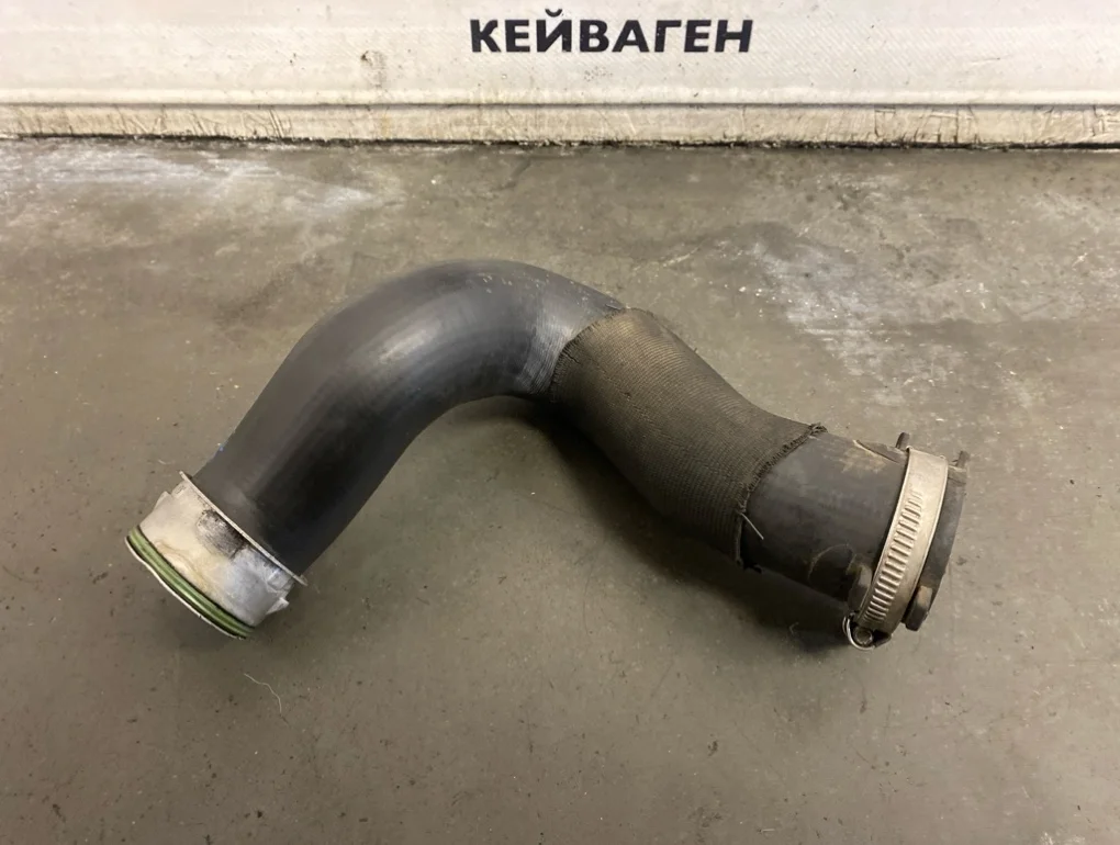 Патрубок Audi Q7 2006 4L