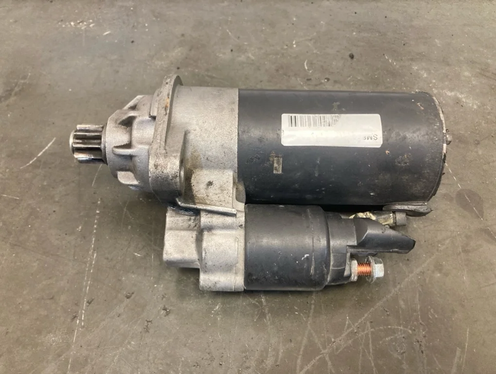 Стартер Volkswagen Multivan 2008 T5