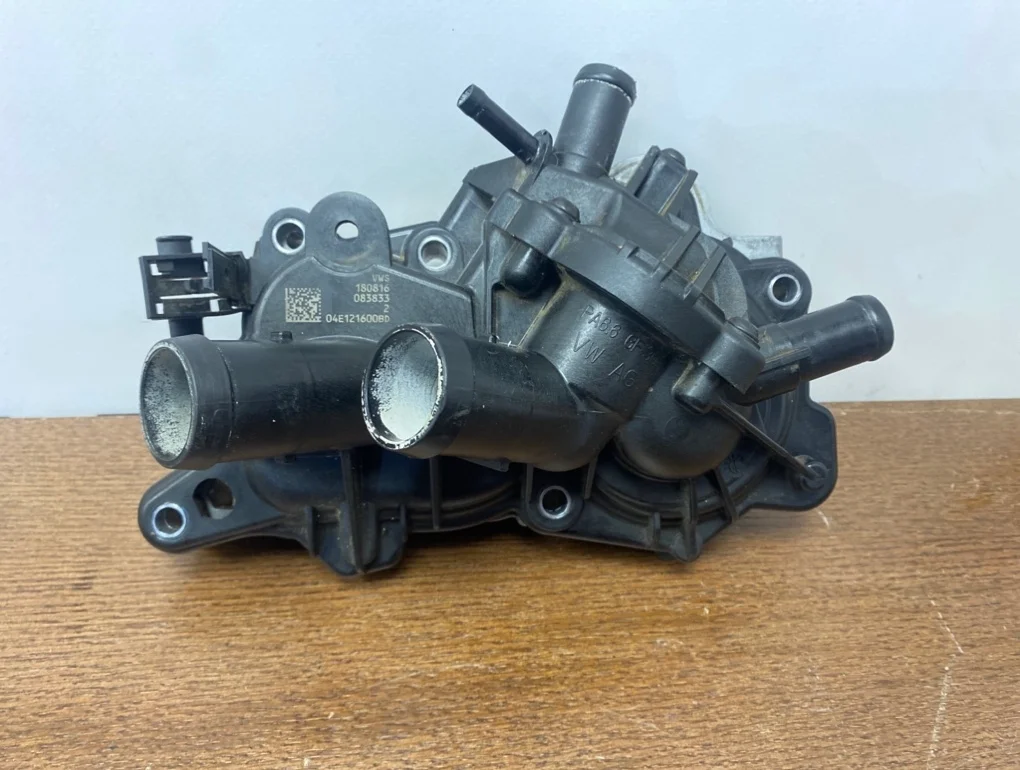 Корпус термостата Volkswagen Golf 2016 MK7