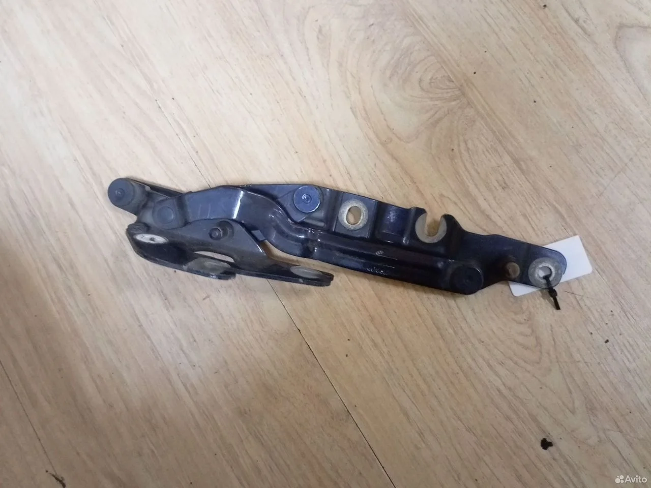 Петли багажника audi a6 c5 4b5827301c