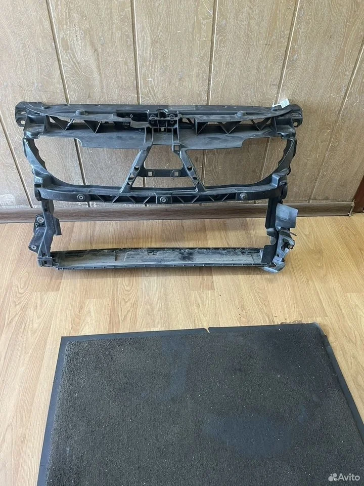 Передняя панель телевизор vw phaeton 3d0805588e