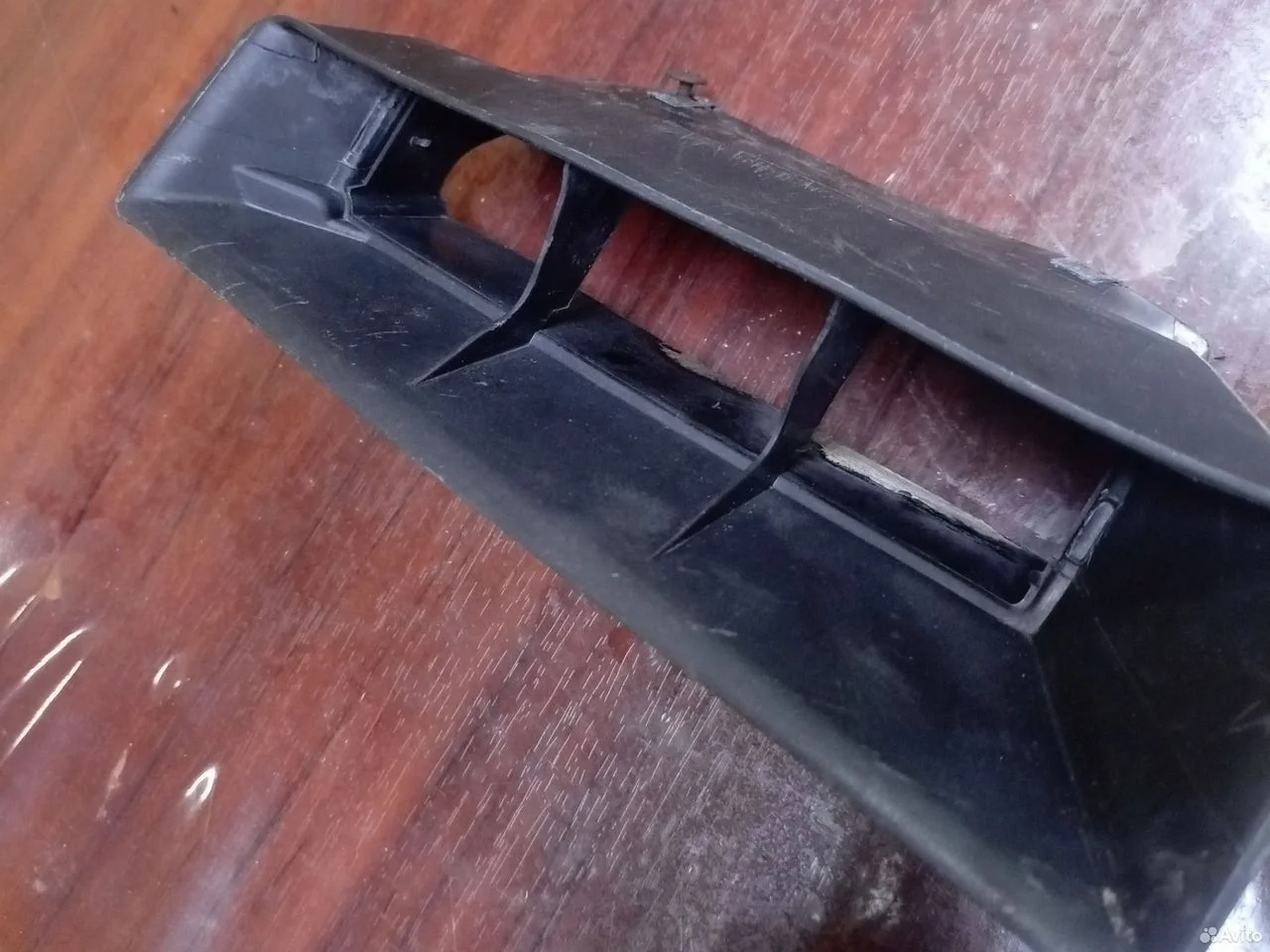 Воздухозаборник vag 4b0129617c