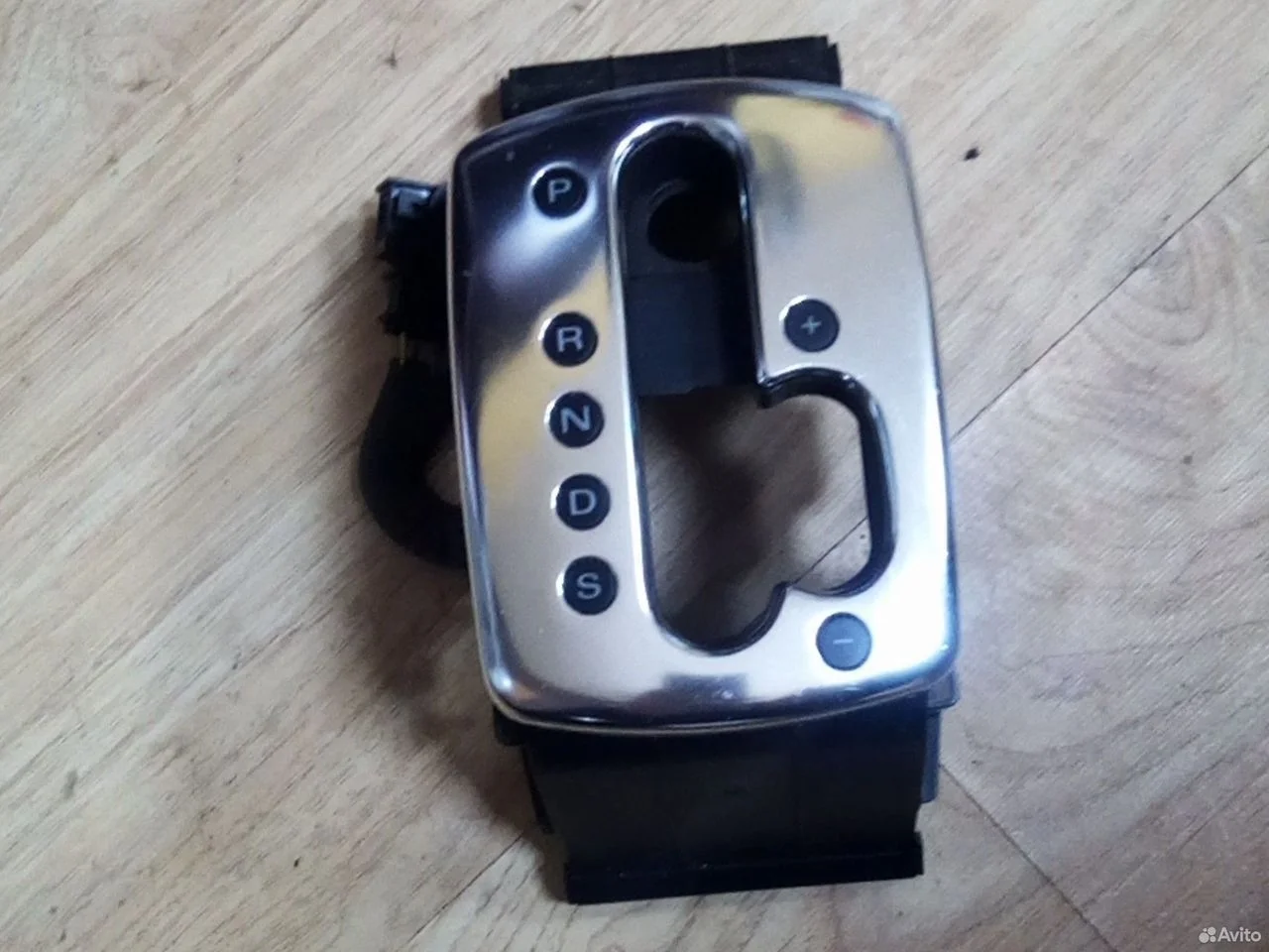 Накладка на акпп audi a8 d3 4e1713111d