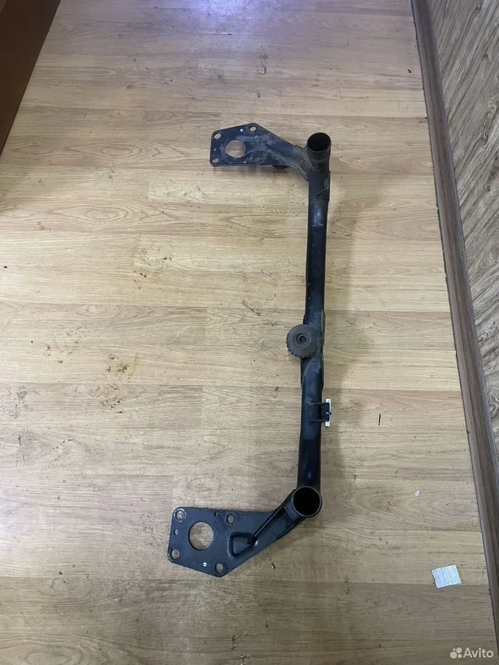 Поперечная балка (траверс) 3b0199521r