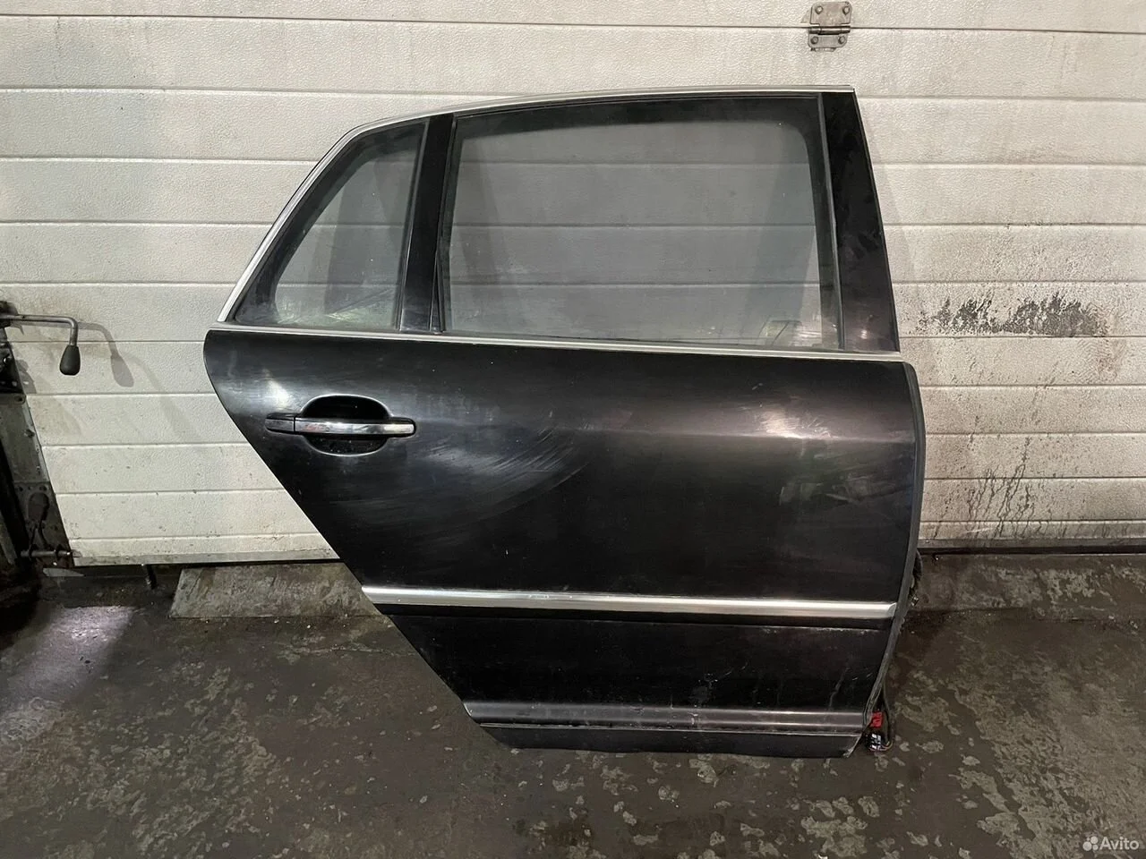 Задняя правя дверь vw phaeton