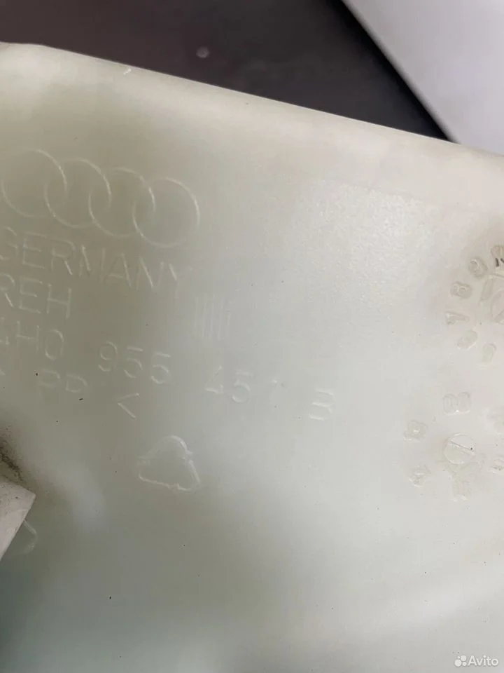 Бачок омывателя лобового стекла audi a8 d4