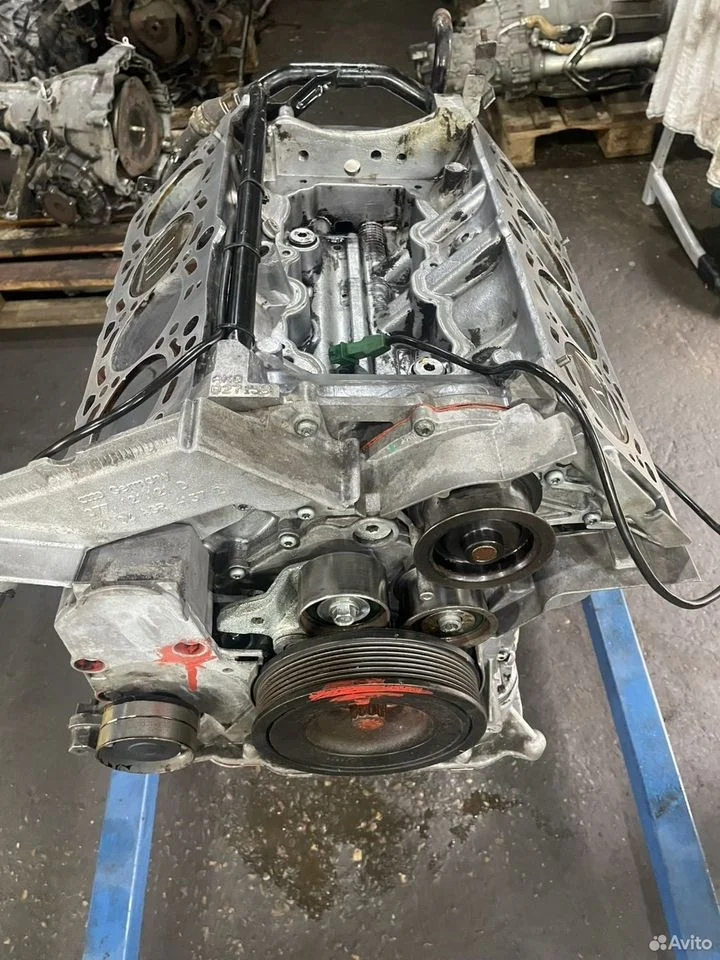 Блок двигателя vw touareg axq 077100098rx