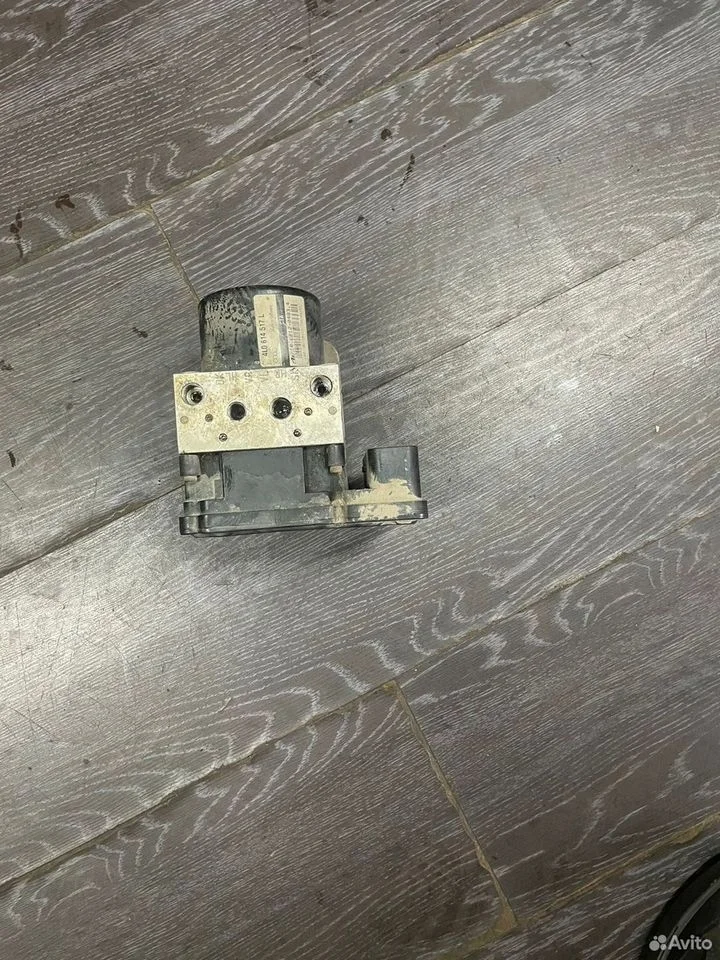 Блок abs audi q7 2010г. 4l0614517l