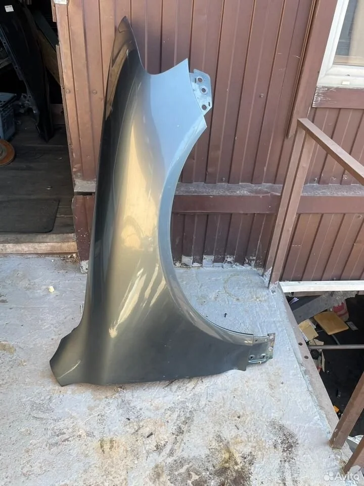 Крыло переднее правое vw touareg 7l6821102k