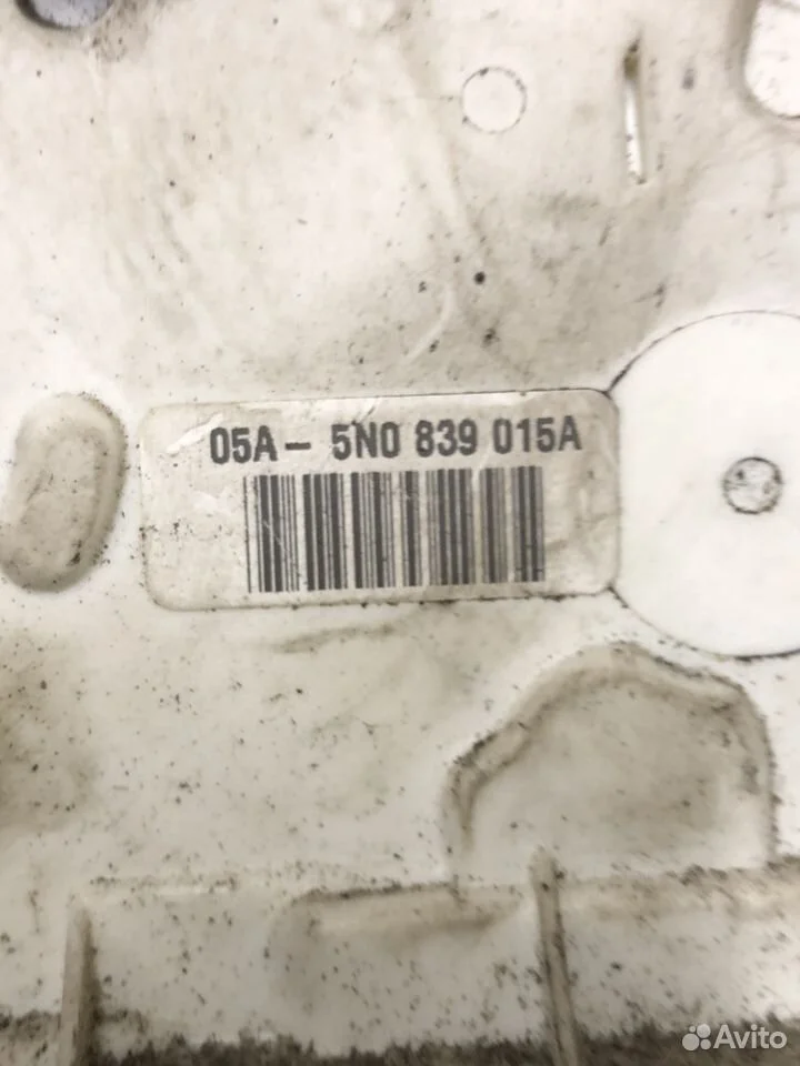 Задний левый замок двери vag 5n0839015a