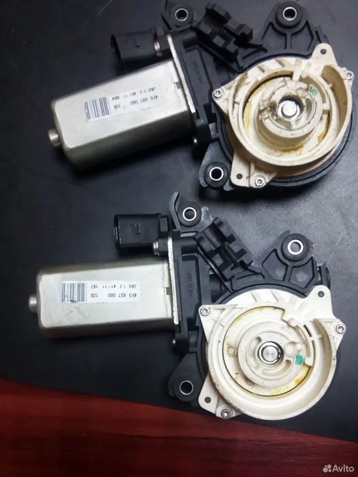 Доводчик двери левый audi a8 d4 4f0837059