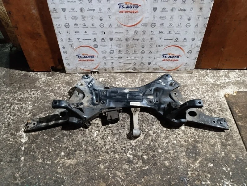 Подрамник Kia Sportage 3 2012 624012Y000 SUV 2.0 G4KD