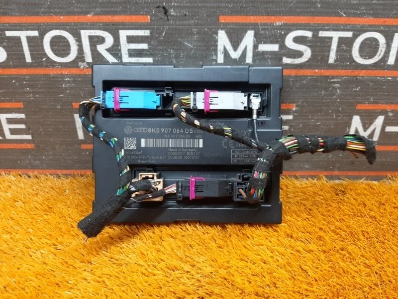 Блок комфорта Audi Q5 2009 8K0907064DS 8R CDNC