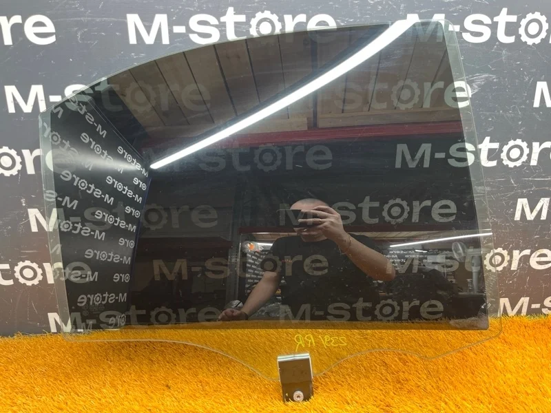 Стекло боковое Mercedes-Benz S-Class 2004 A2207300818 W220 112.972, заднее правое