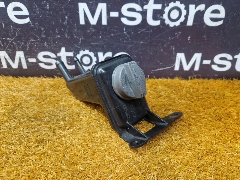 Бачок гидроусилителя Audi A4 2008 8E0422373B B7/8E ALT