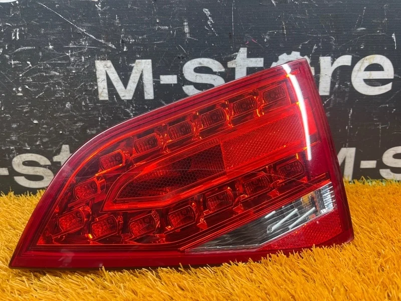 Фонарь крышки багажника Audi A4 2009 8K5945094B B8/8K CDNC, правый