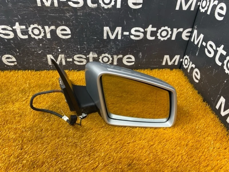 Зеркало Mercedes-Benz C-Class 2010 A2048104076 W204 271.860, правое