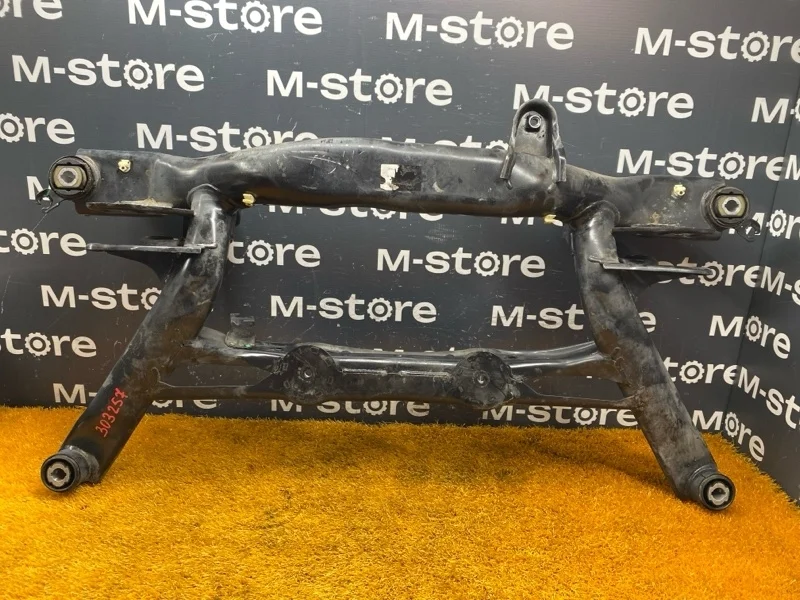 Балка поперечная (подрамник) Audi Q3 2013 5N0505235AB 8U CCZC, задняя