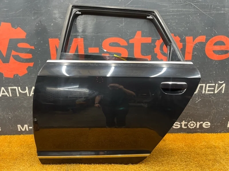 Дверь Audi A6 2011 4F0833051G C6/4F CCEA, задняя левая