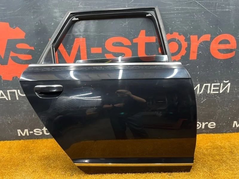 Дверь Audi A6 2011 4F0833052G C6/4F CCEA, задняя правая