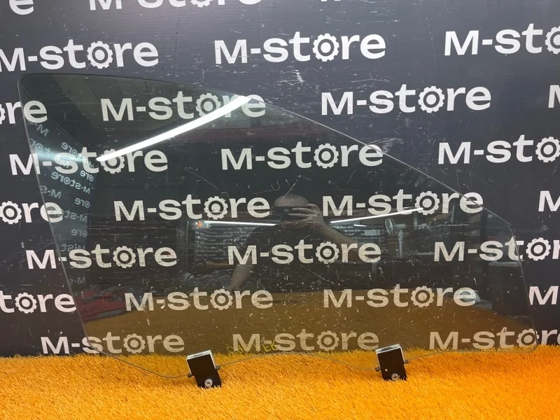 Стекло боковое Mercedes-Benz S-Class 2008 A2217200818 W221 273.961, переднее правое