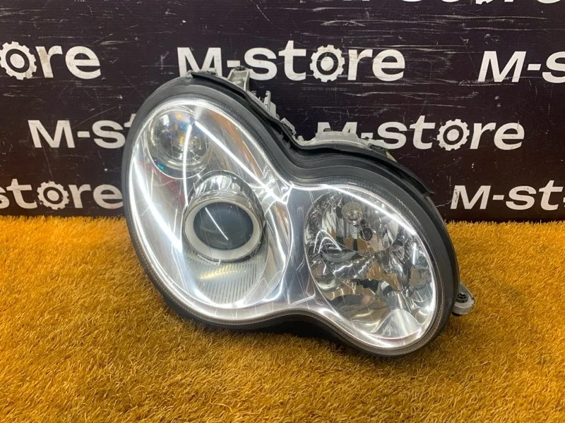 Фара Mercedes-Benz C-Class 2003 A2038204061 W203 271.946, правая