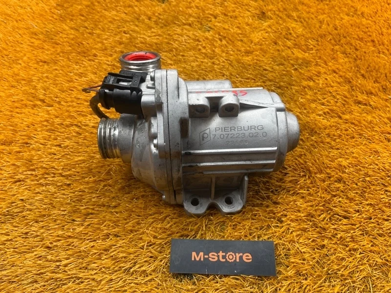 Помпа Bmw X6 2012 11515A05704 E71 N55B30A