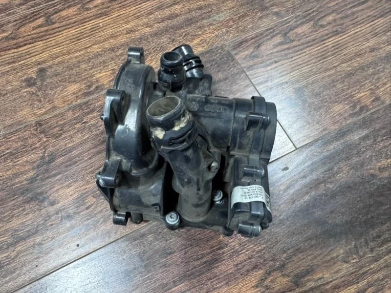 Корпус термостата AUDI Q5 8R