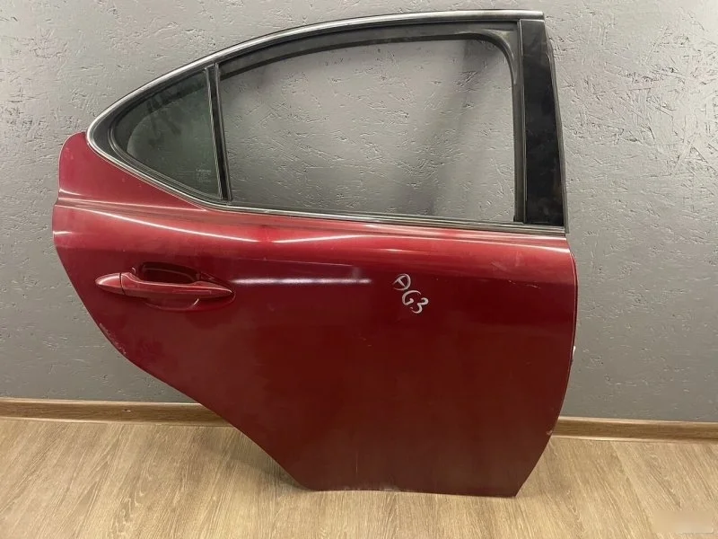 Дверь Lexus IS250