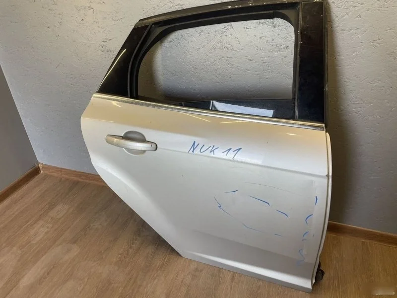 Дверь Ford Focus 3