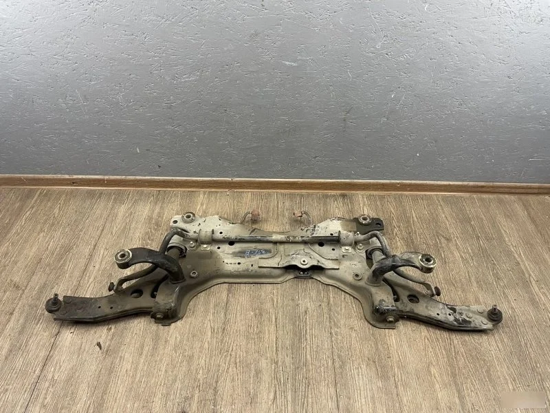 Подрамник Ford Focus 2