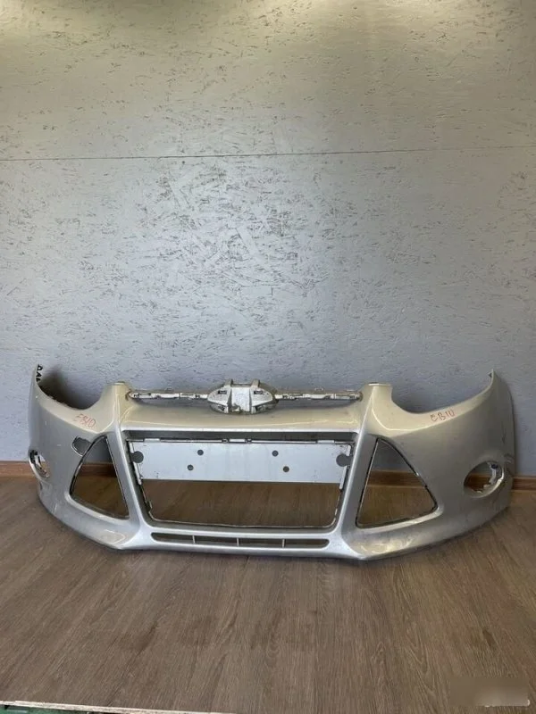 Бампер Ford Focus 3 2011-2014