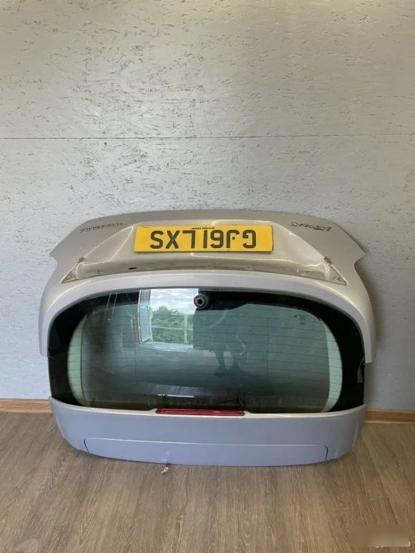Крышка багажника Ford Focus 3 2011-2014